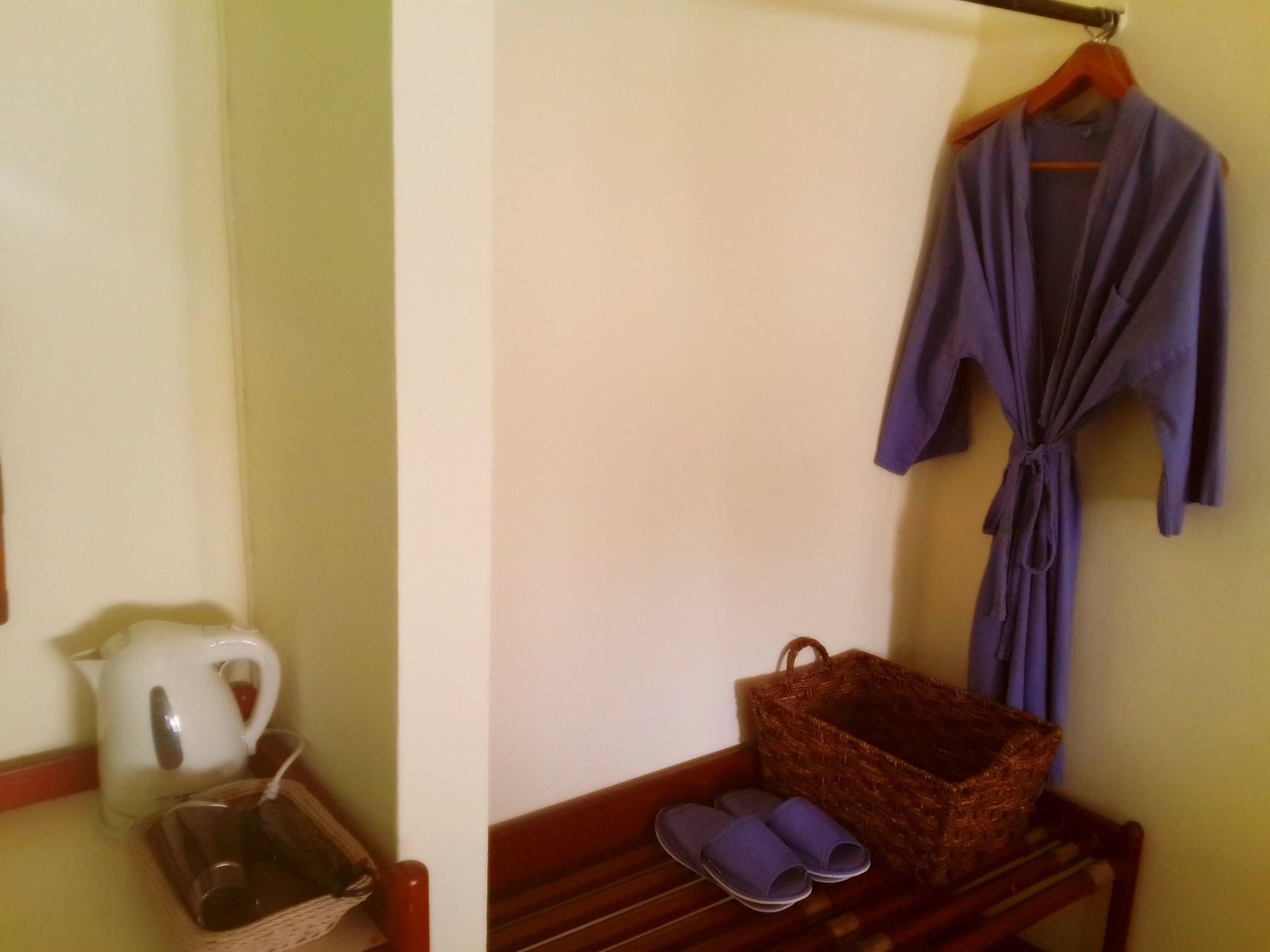 Sawasdee Sukhumvit Inn Банкок Екстериор снимка