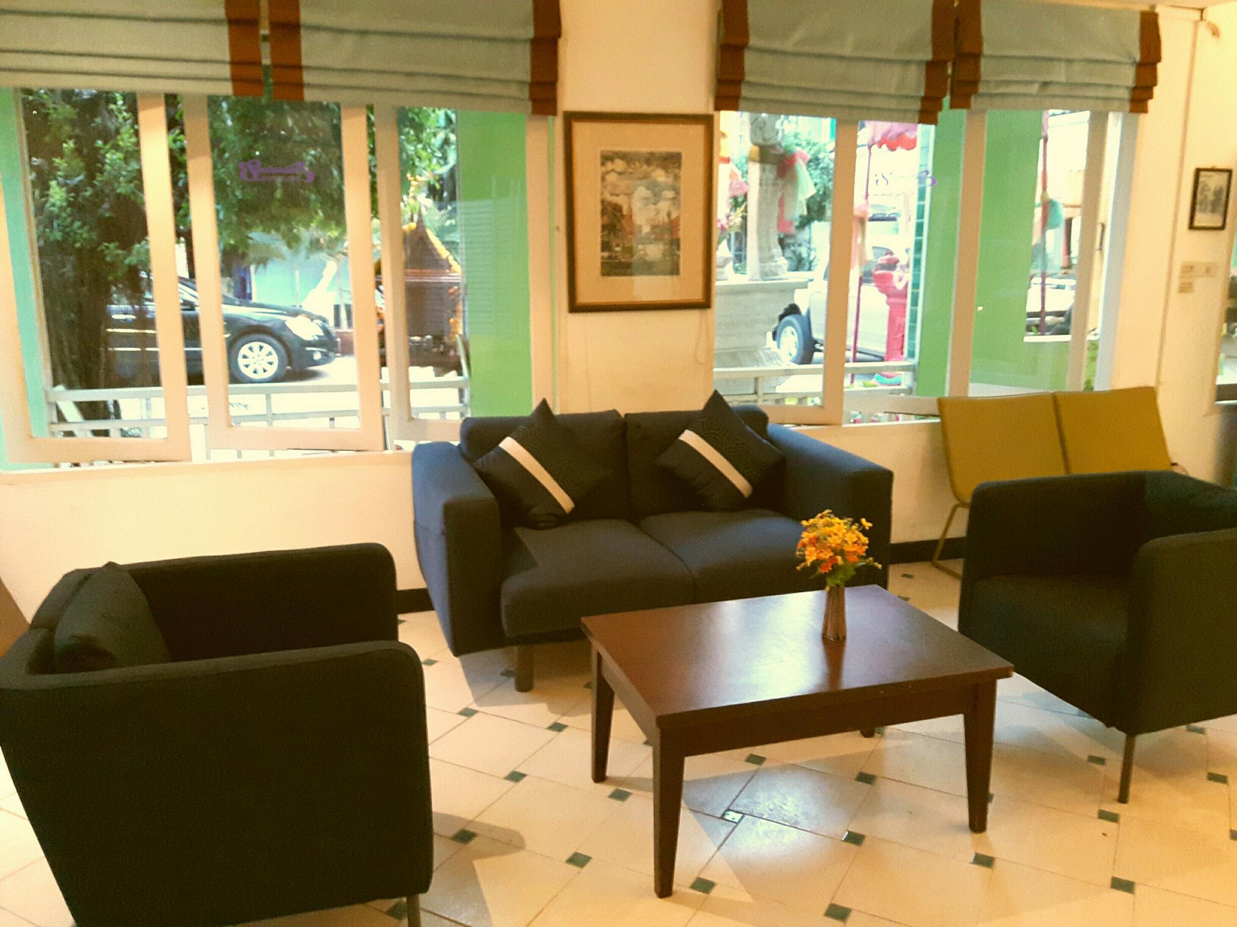 Sawasdee Sukhumvit Inn Банкок Екстериор снимка