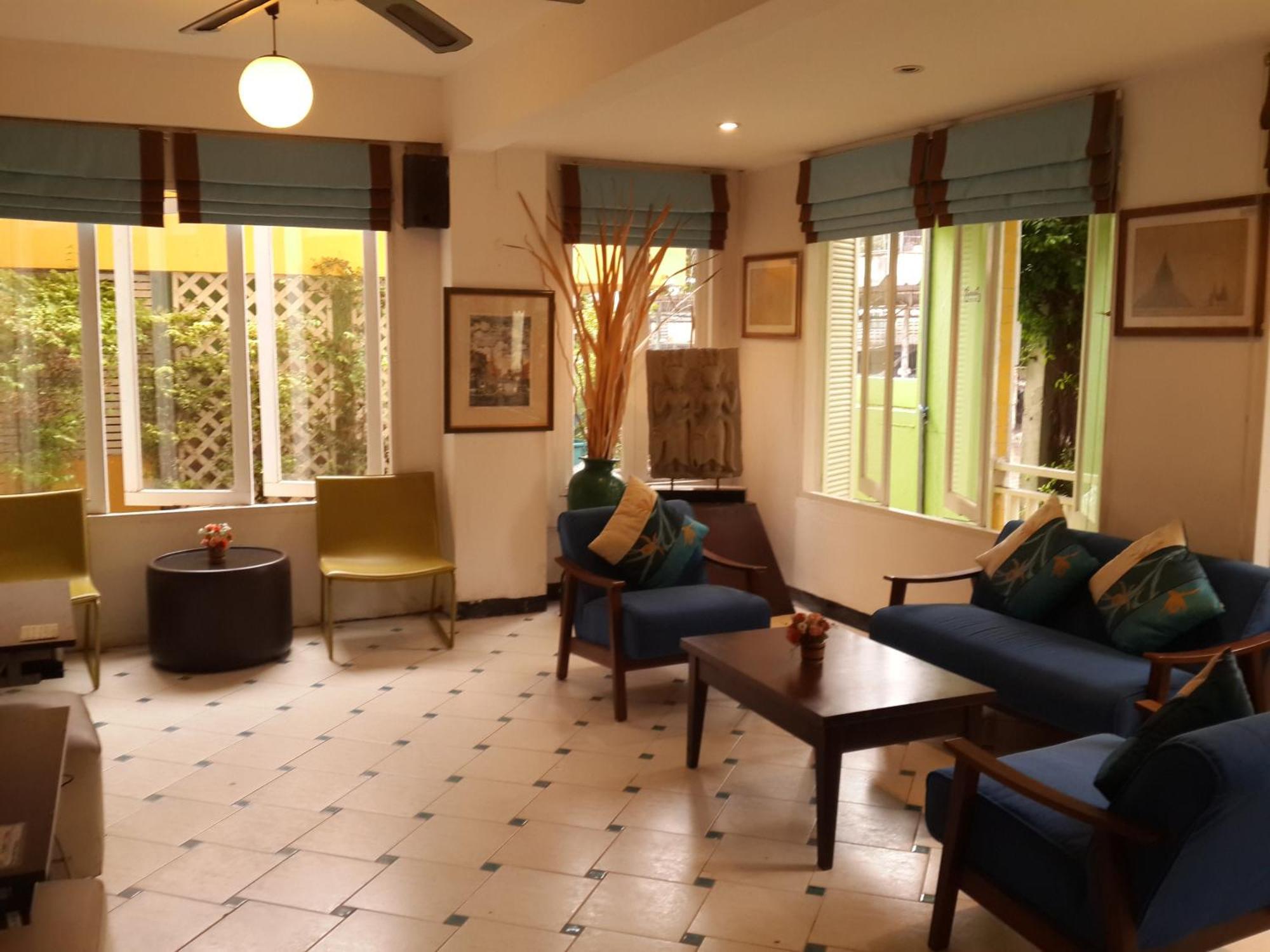 Sawasdee Sukhumvit Inn Банкок Екстериор снимка