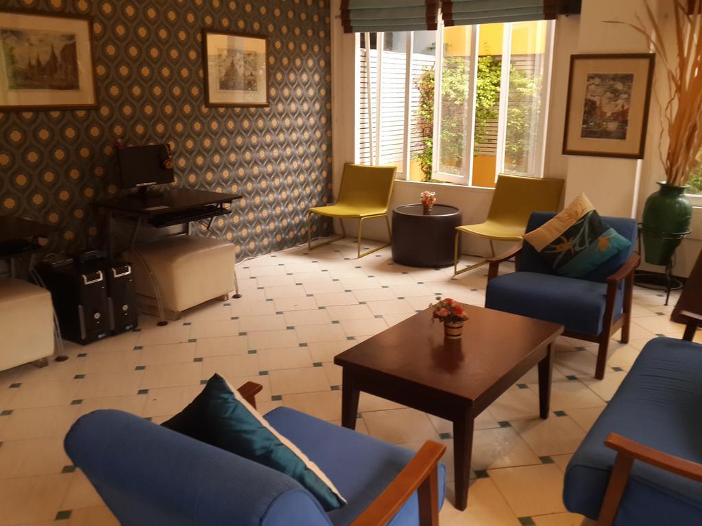 Sawasdee Sukhumvit Inn Банкок Екстериор снимка