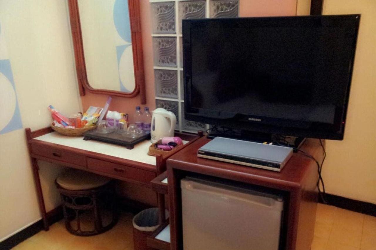 Sawasdee Sukhumvit Inn Банкок Екстериор снимка